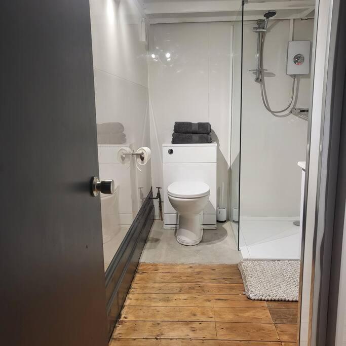 21 Mini Loft Apartment - Great Location - Comfy King Size Bed Brighton Exteriör bild