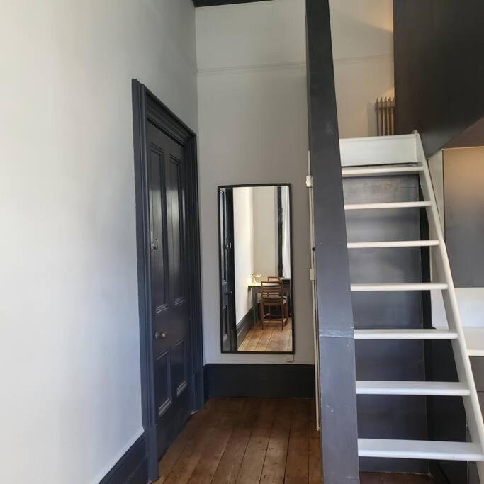 21 Mini Loft Apartment - Great Location - Comfy King Size Bed Brighton Exteriör bild