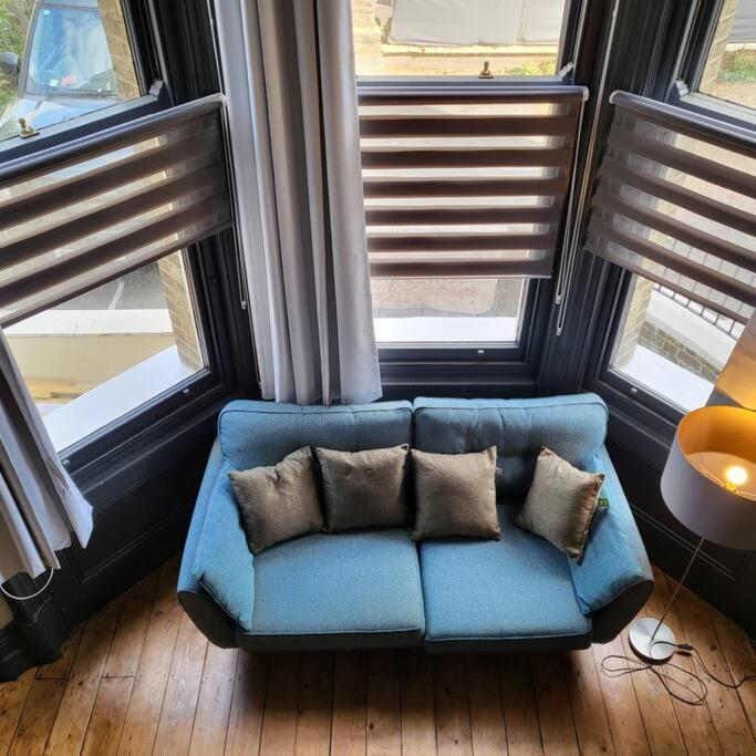 21 Mini Loft Apartment - Great Location - Comfy King Size Bed Brighton Exteriör bild
